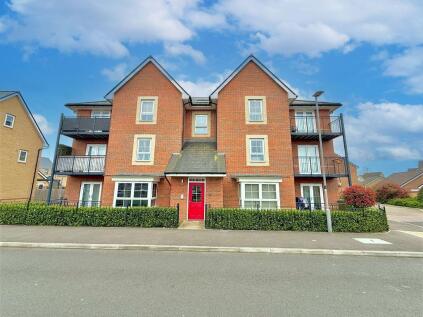 32 Vanguard Circle, Brooklands, Milton Keynes, Buckinghamshire, MK10 7JB