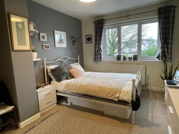 BEDROOM 2: