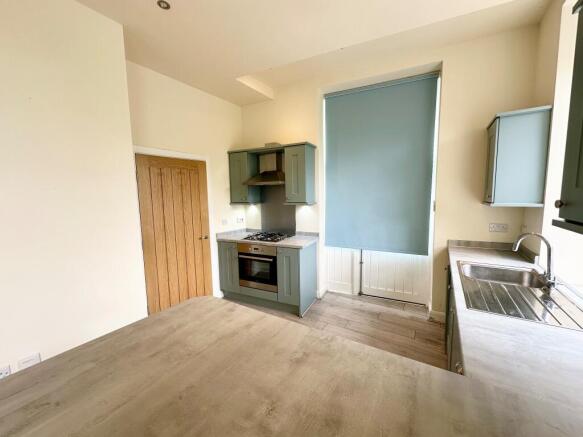 1 bed Apartment to rent Image 5