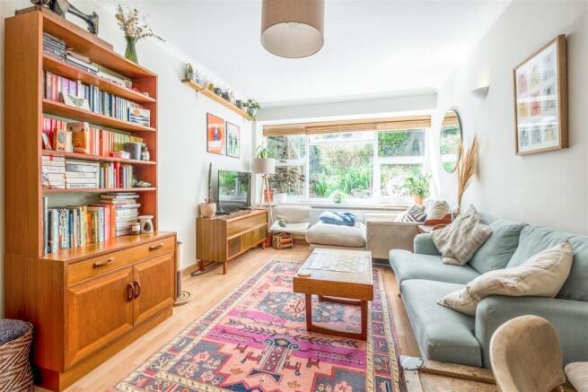 Apartment in Hove - View 4