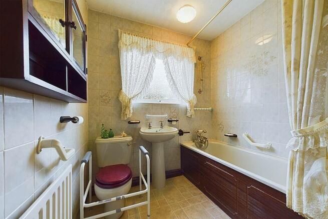Photo 12