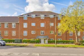 32, Beaumont House, Cole Green Lane, Welwyn Garden City AL7 3PD