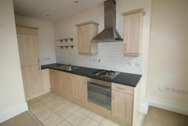 LOUNGE WITH KITCHEN AREA