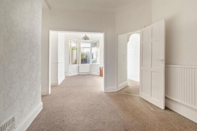 3 bed Terraced for sale Image 4