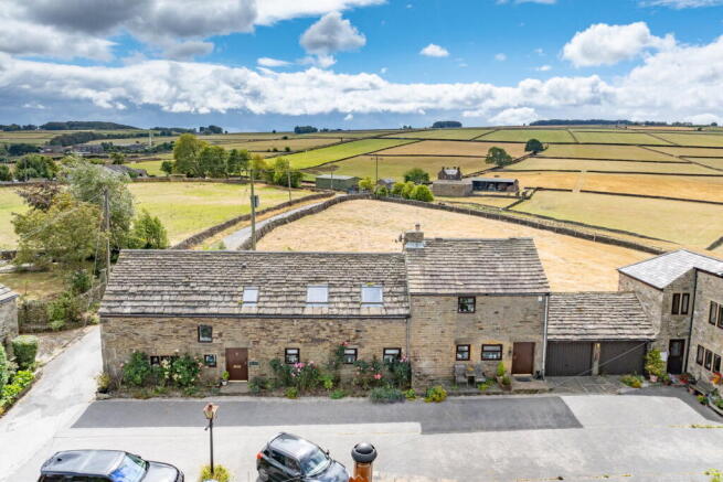 5 bed Barn Conversion for sale Image 6