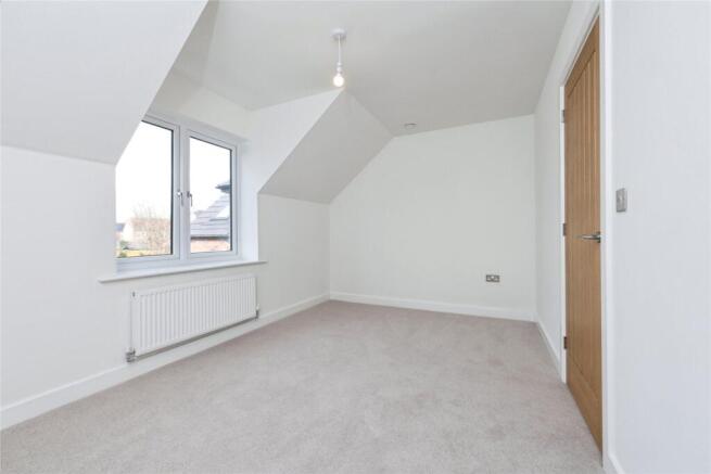 4 bed Detached for sale Image 10