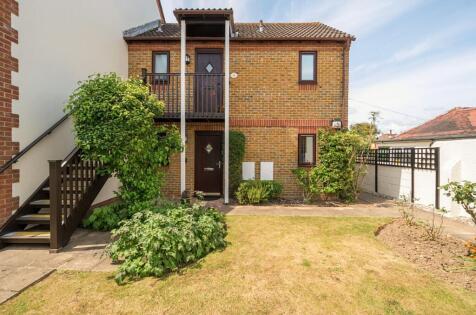 Rose Court, Aigburth Avenue, PO21
