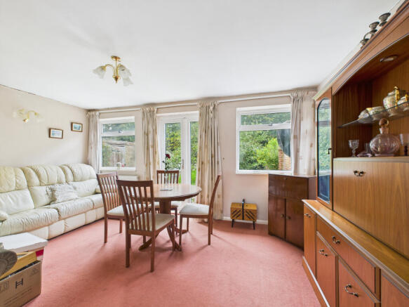 CAM02909G0-PR0500-STILL008