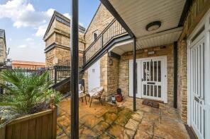 Flat 5, 4 Bridge Street Mill, Bridge Street, Witney OX28 1FX