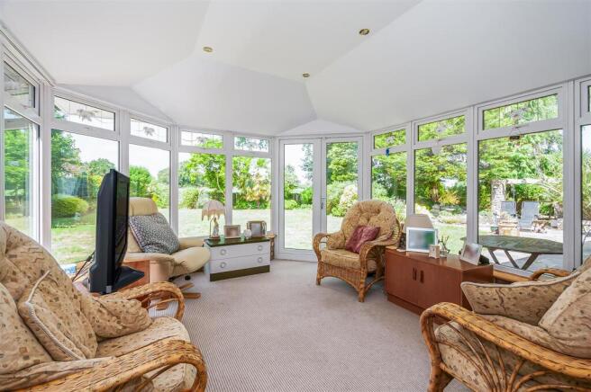3 bed Detached for sale Image 5