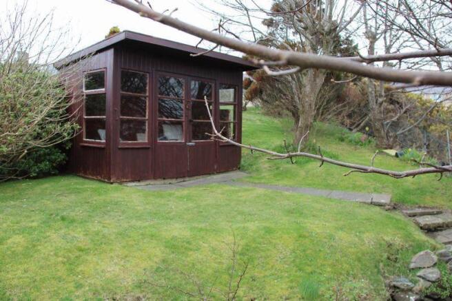 TIMBER SUMMERHOUSE