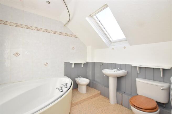 En-Suite Bathroom