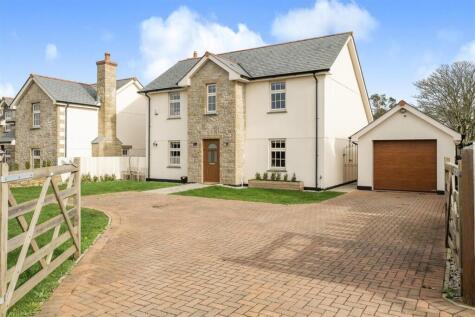 Large Modern Family Home, Leedstown