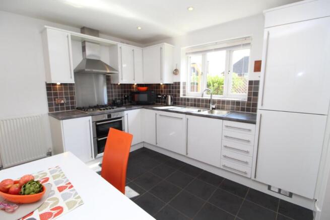 BREAKFAST KITCHEN