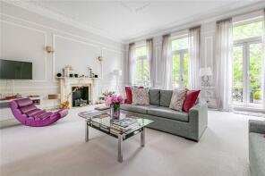 Flat D, 157, Holland Park Avenue, London W11 4UX
