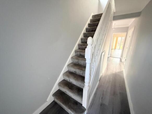 3 bed House for sale Image 6