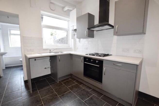 2 bed Terraced to rent Image 8
