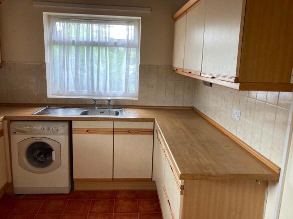 3 bed Semi-Detached for sale Image 11