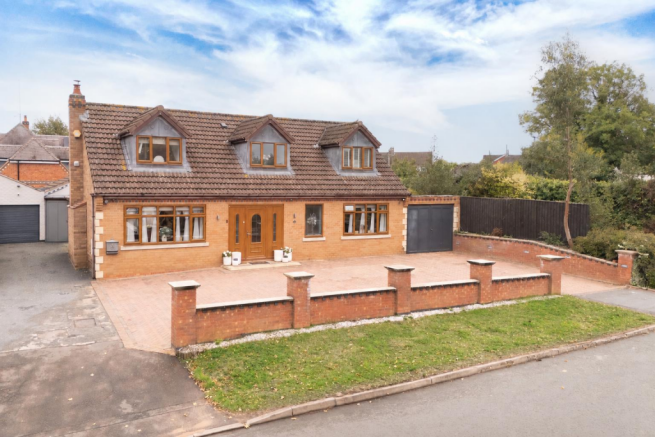 14 School Street,Church Lawford