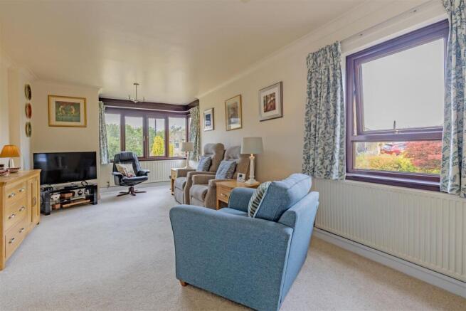 3 bed Detached Bungalow for sale Image 7