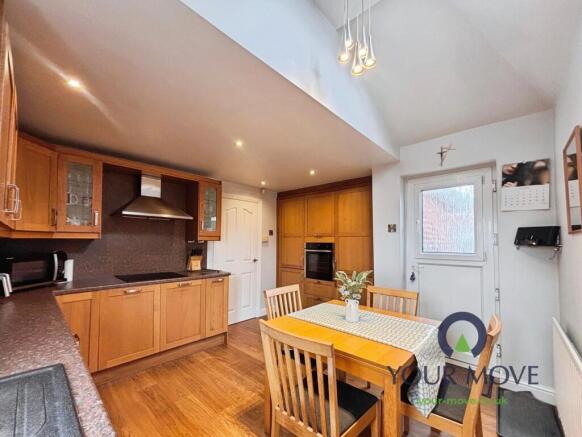 3 bed Bungalow for sale Image 7