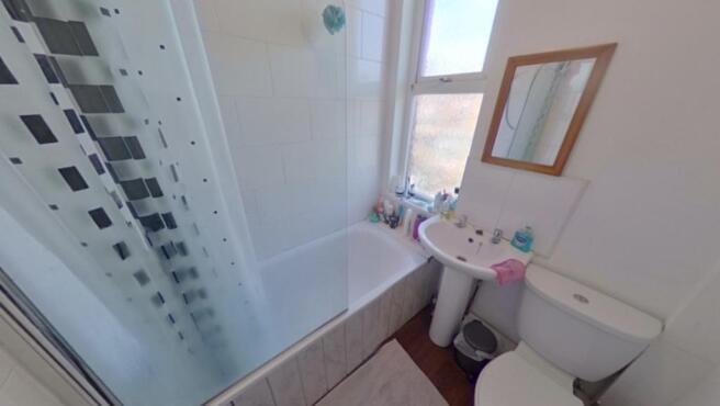 6 bed Terraced to rent Image 8