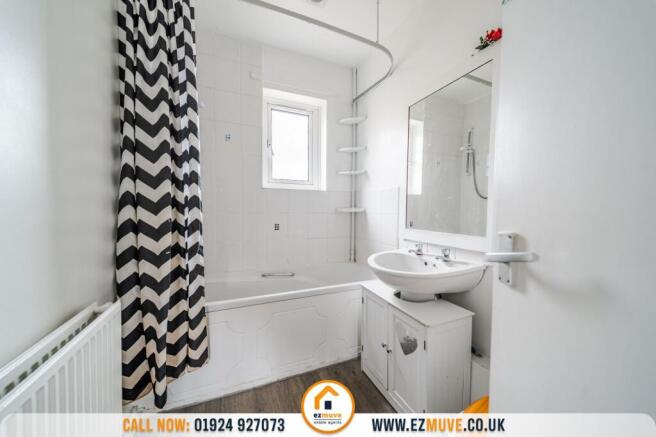 2 bed Flat for sale Image 6