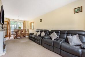 16, Wool Grove, Andover SP10 2QE