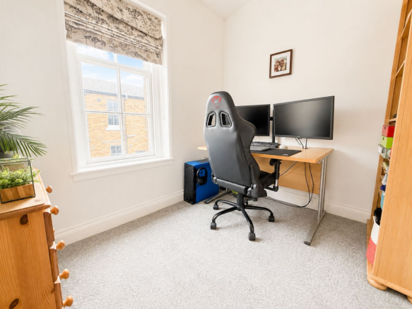 2 bed Terraced for sale Image 5