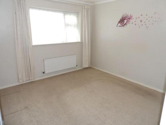 BEDROOM 2