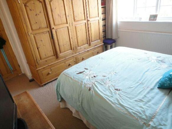 2nd Photo of Bed 1