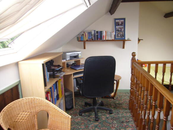 Photo 11