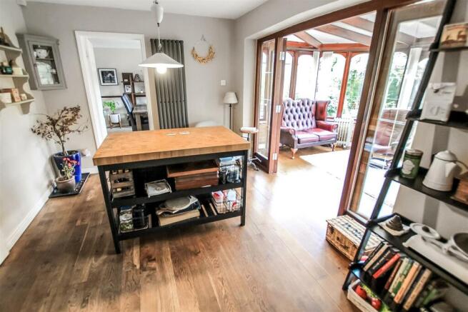 Breakfast Room
