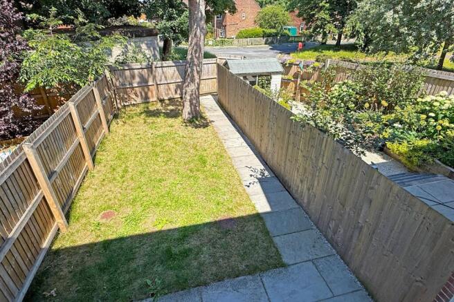 2 bed Terraced for sale Image 12