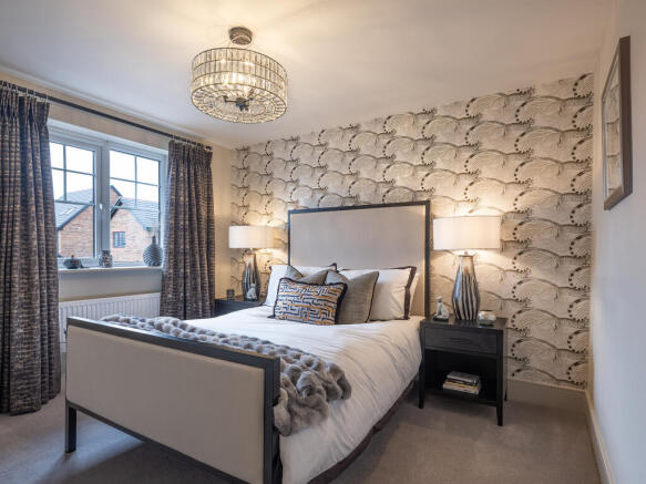5 bed Detached for sale Image 7