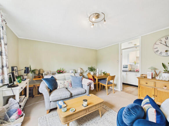 88a487bf-CAM04018G0-PR0465-STILL007