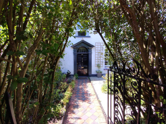 Photo 7
