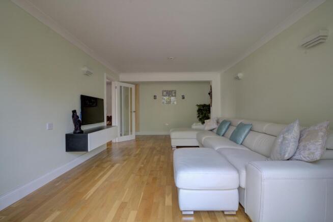 Lounge 2