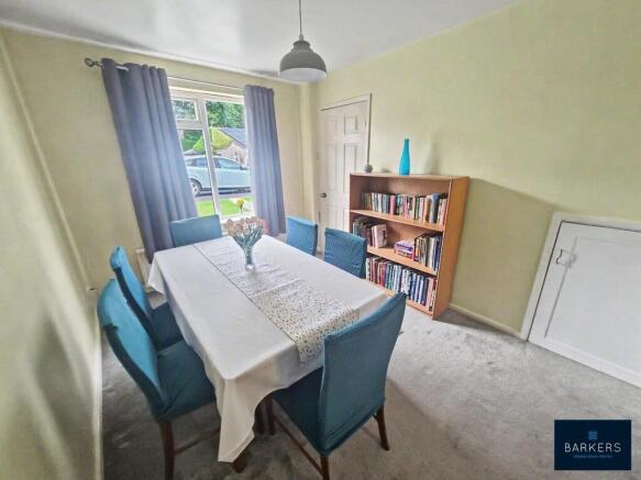 4 bed Detached for sale Image 6