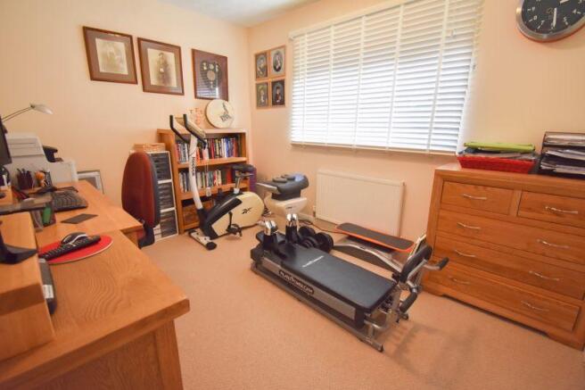Bedroom 5/Office
