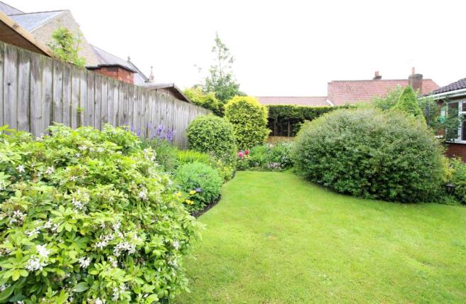 1023_Thurlow Garth.j