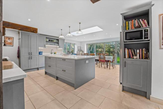 11 Shipton Road-33.jpg