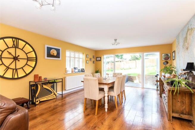 Living / Dining Area