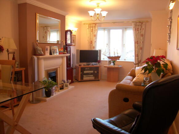 Photo 3