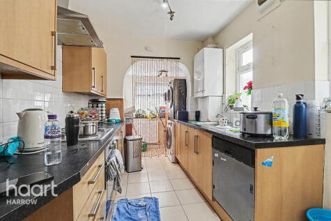 Portland Crescent, Stanmore