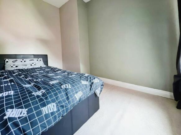 f53d3a10-BEDROOM 202.jpg