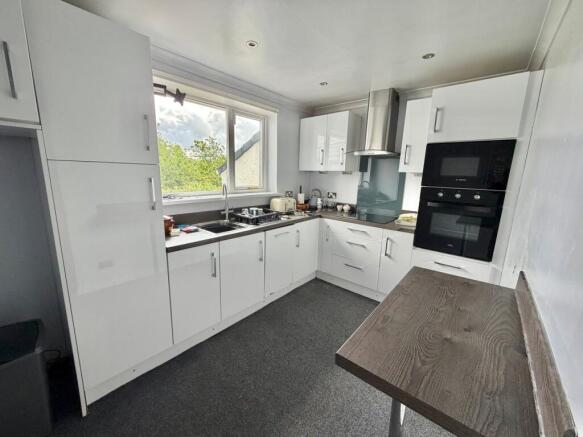 3 bed Semi-Detached Bungalow for sale Image 5