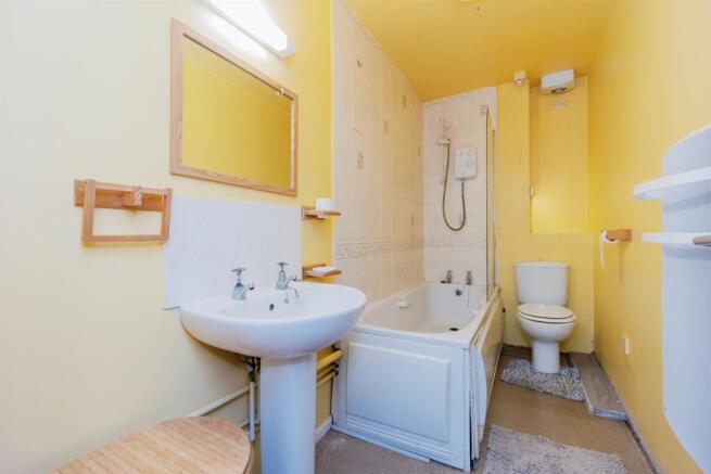 1 bed Apartment for sale Image 8