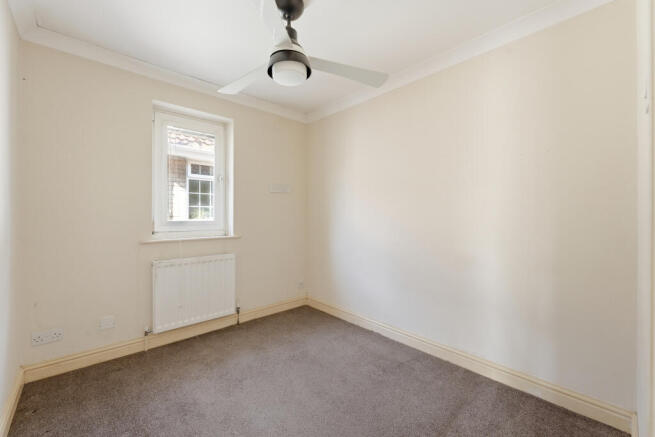 3 bed Bungalow for sale Image 11