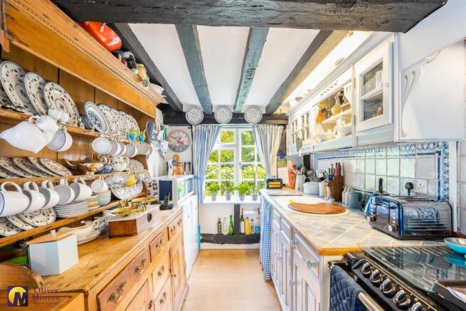 KITCHEN / BREAKFAST ROOM